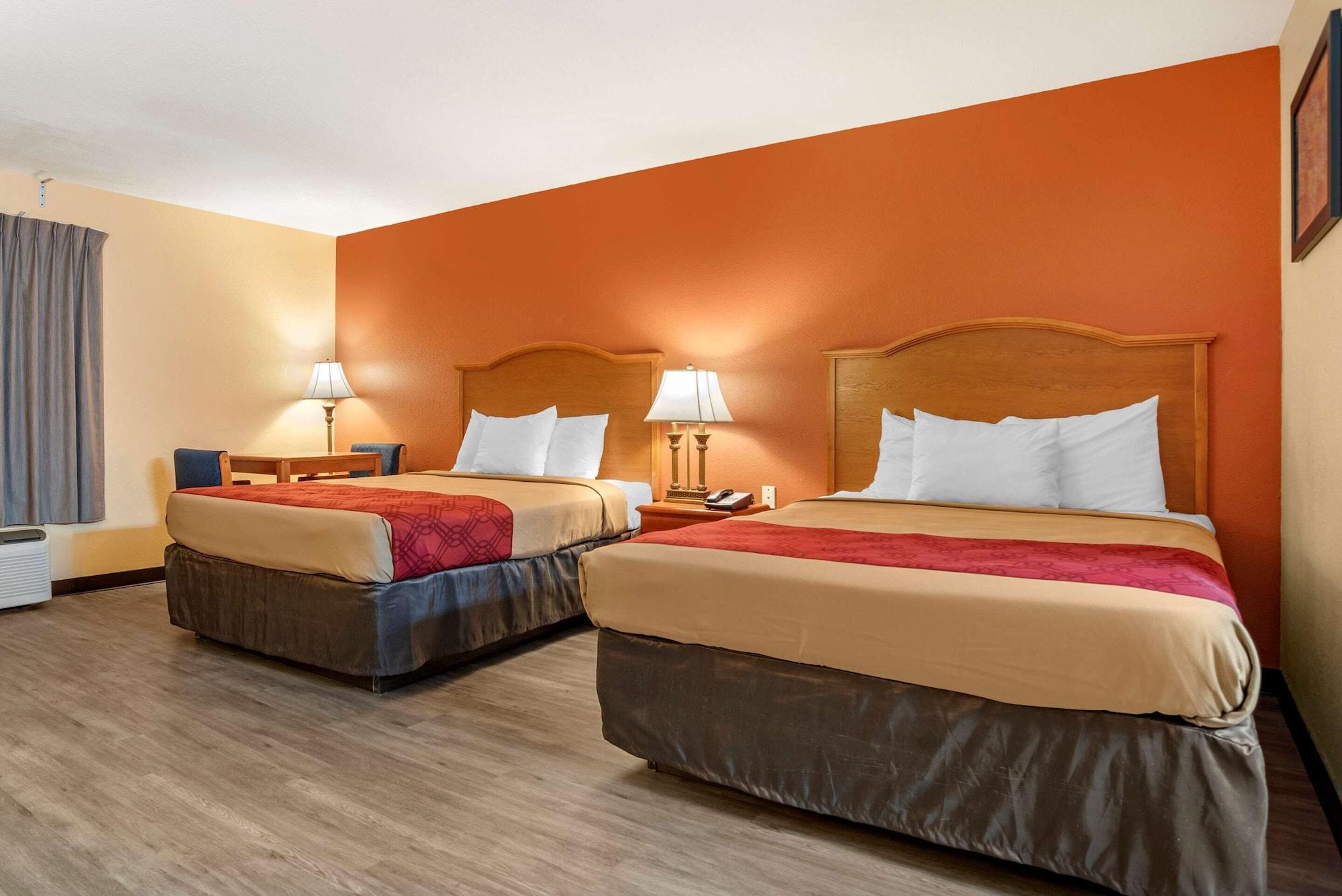 Econo Lodge Inn & Suites Evergreen Extérieur photo