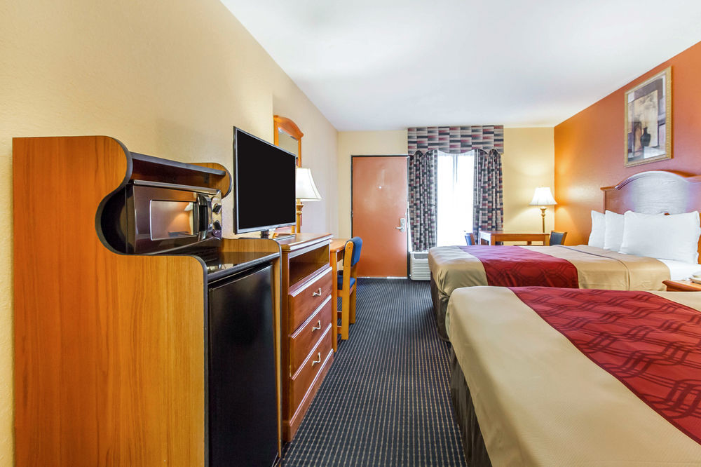 Econo Lodge Inn & Suites Evergreen Extérieur photo