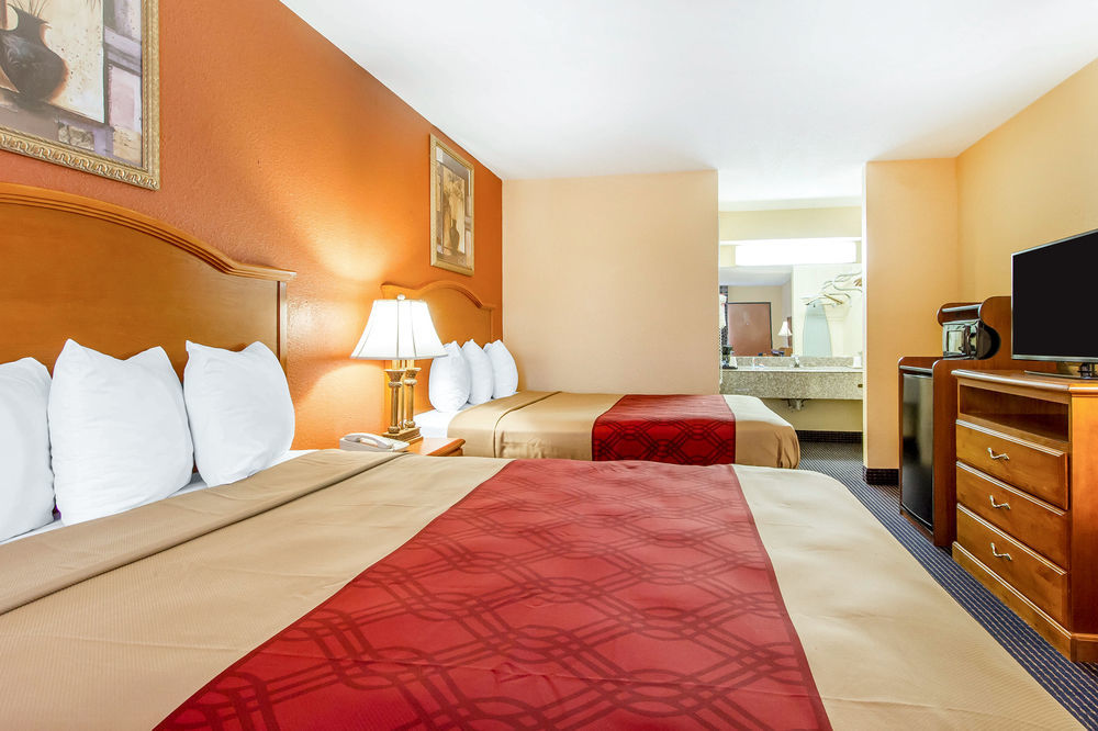 Econo Lodge Inn & Suites Evergreen Extérieur photo