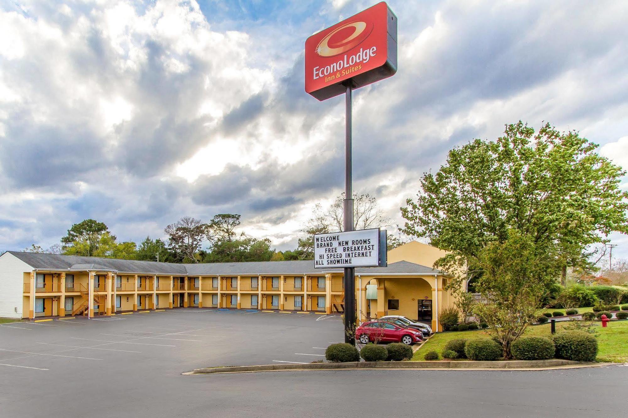 Econo Lodge Inn & Suites Evergreen Extérieur photo